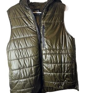 ZARA Dark Green Quilted Hooded Vest L